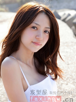 日本女生長發髮型圖片  清純氣質約會必學