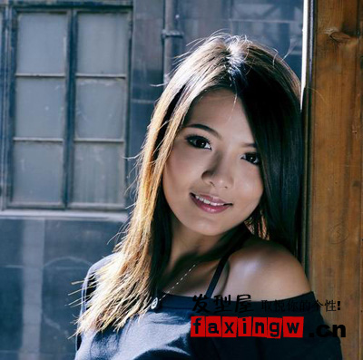 showgirl美女“桃子”陶恆髮型圖片