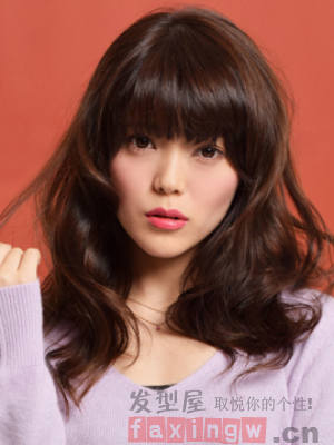 日式女生燙髮髮型 氣質甜美超養眼
