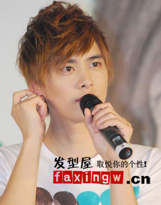 中國內地男星《李易峰》帥酷髮型秀
