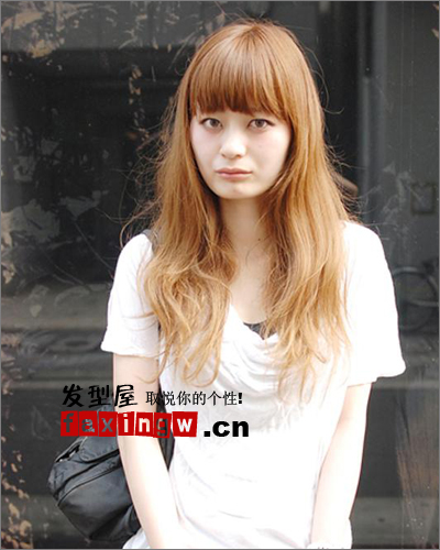 2012日系流行中長發髮型圖片 打造時尚簡約女生