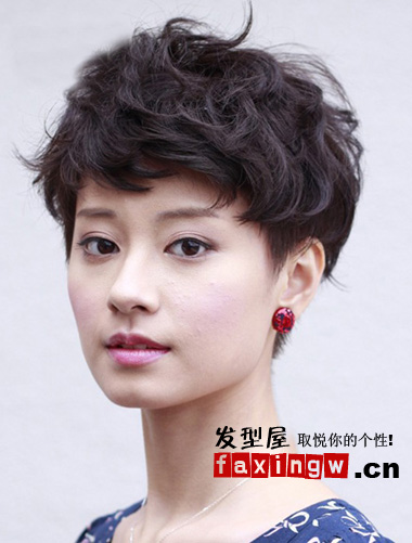 2012年最新潮流女生短髮燙髮髮型