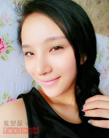 快女李媛希整容成畸形錐子臉 只能靠髮型來修飾