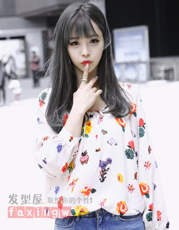 韓國女生髮型服飾搭配 盡顯小巧時尚