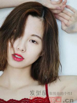 側分直發短髮髮型韓 幹練淑女甜美皆齊