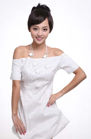 女星張嘉妮 清純髮型秀