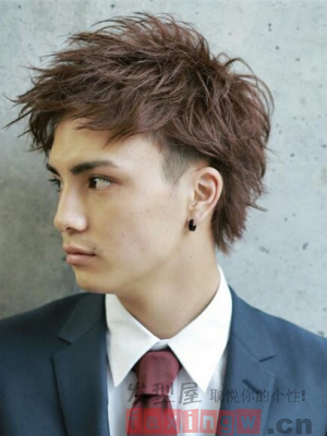 日系男生燙髮髮型 耍帥裝酷不是事