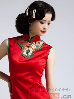 中式典雅旗袍盤發髮型圖片  準新娘必學溫婉系髮型