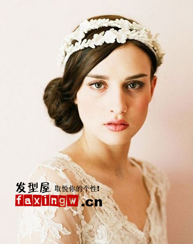2013絕美修顏新娘盤發髮型 打造2013最美新娘