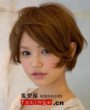 讓30歲女人顯年輕的短髮髮型