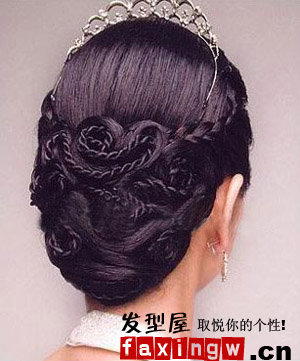 韓式新娘盤發 低髮髻顯高貴優雅