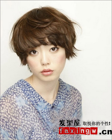 日系潮流女生短髮髮型圖片 時尚瘦臉必選