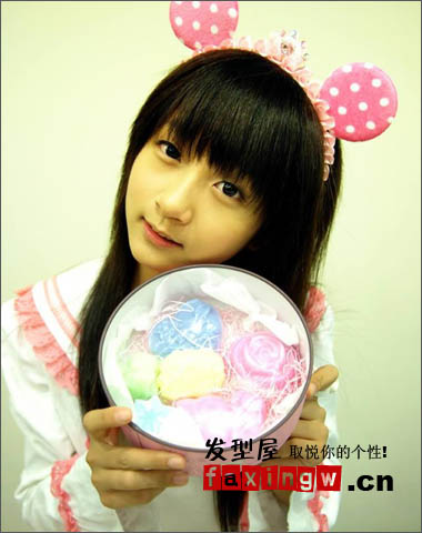 2012小蘿莉青春可愛齊劉海髮型 14歲宅男女神萌系髮型