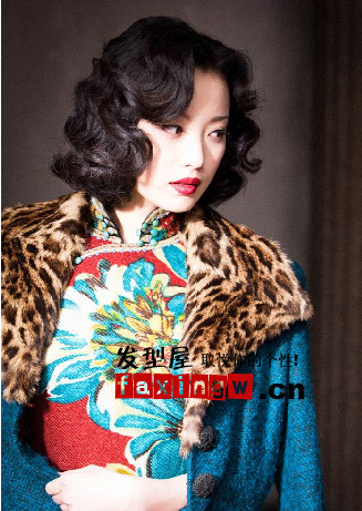 《金陵十三釵》16日將上映 主角倪妮清純直發髮型盤點