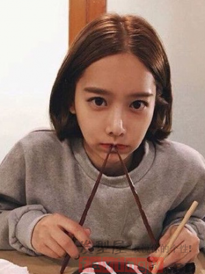 中分女生短捲髮 卷出你的氣質