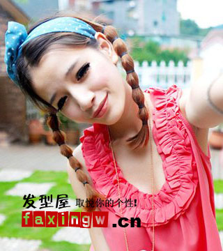 秋季大熱的女生劉海髮型圖片