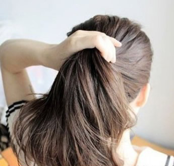 韓國花苞頭扎法圖解 教你筷子髮飾怎么弄花苞頭髮型