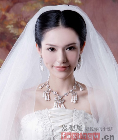 時尚氣質新娘髮型圖片  演繹優雅得體新嫁娘