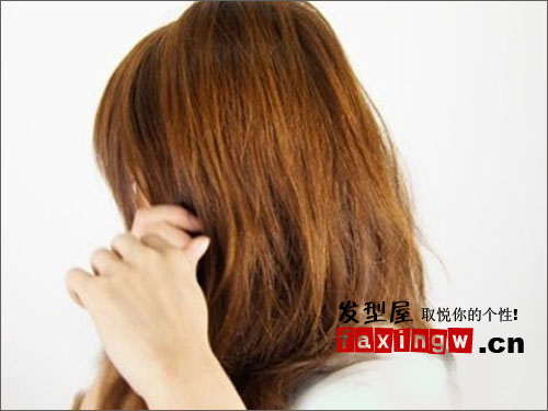 別致淑女扎發快速圖解 學一手優雅過冬