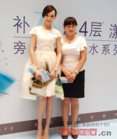 唐嫣旁氏盈活凝水代言   打造夏日清甜水美人造型