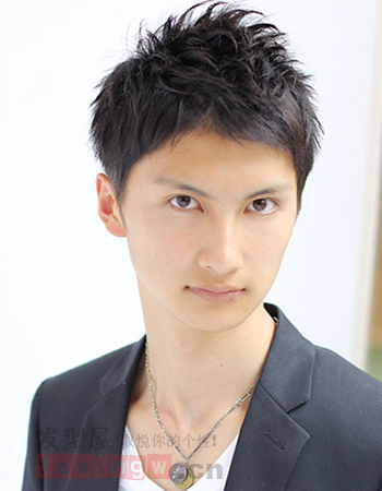 春季男生燙髮髮型 塑造潮男氣質
