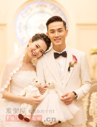 戚薇李承鉉美國結婚 婚紗照髮型甜蜜爆表