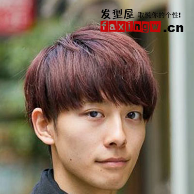 日系男生髮型設計年末出擊 輕鬆尾聲“脫光”