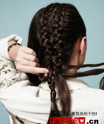 獨特風格蜈蚣辮馬尾 超級驚艷
