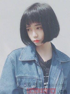 夏季髮型女短髮 短髮魅力女生