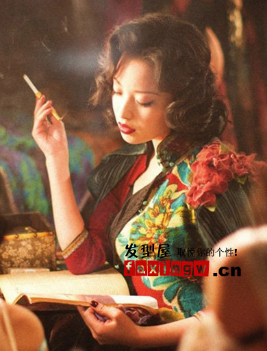 《十三釵》玉墨倪妮雜誌封面魅力髮型圖片