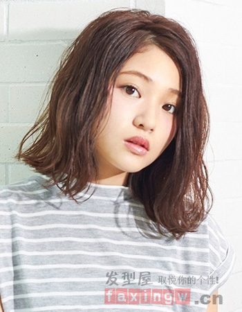 女生露額中短髮髮型 優雅設計輕熟女最愛