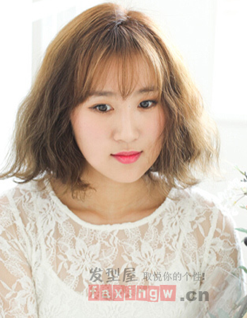 韓版女生中短髮圖片   簡雅大方最討喜