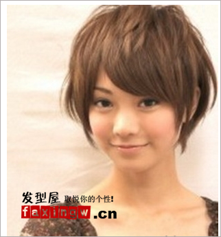 2012最新日系女生髮型 短髮呈現可愛清爽感