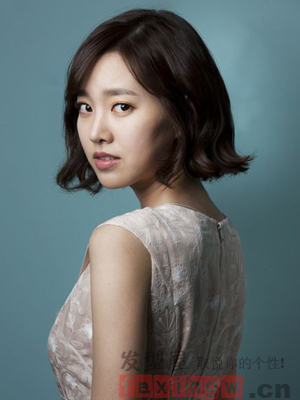 韓國女生短捲髮圖片  蓬鬆短髮俏皮減齡