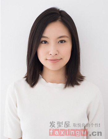 清爽無劉海盤發 簡單利落顯氣質