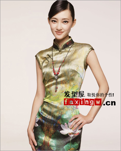 王麗坤示範2012最新新娘旗袍髮型 展現最美中國風