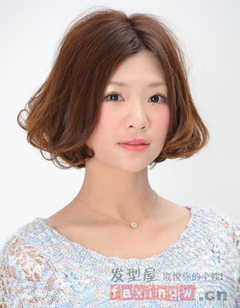 最新內扣波波頭髮型 甜美可愛活潑吸睛