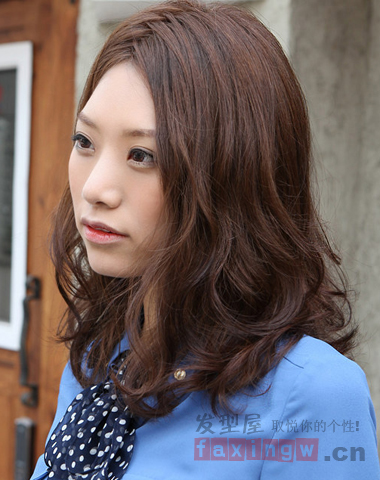 日系浪漫蓬鬆中長捲髮 大圓臉女生的福音