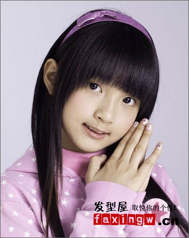 2012小蘿莉青春可愛齊劉海髮型 14歲宅男女神萌系髮型